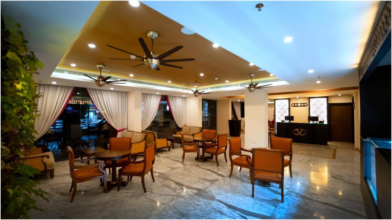 Vivin Luxury Suites Thiruvananthapuram Bagian luar foto