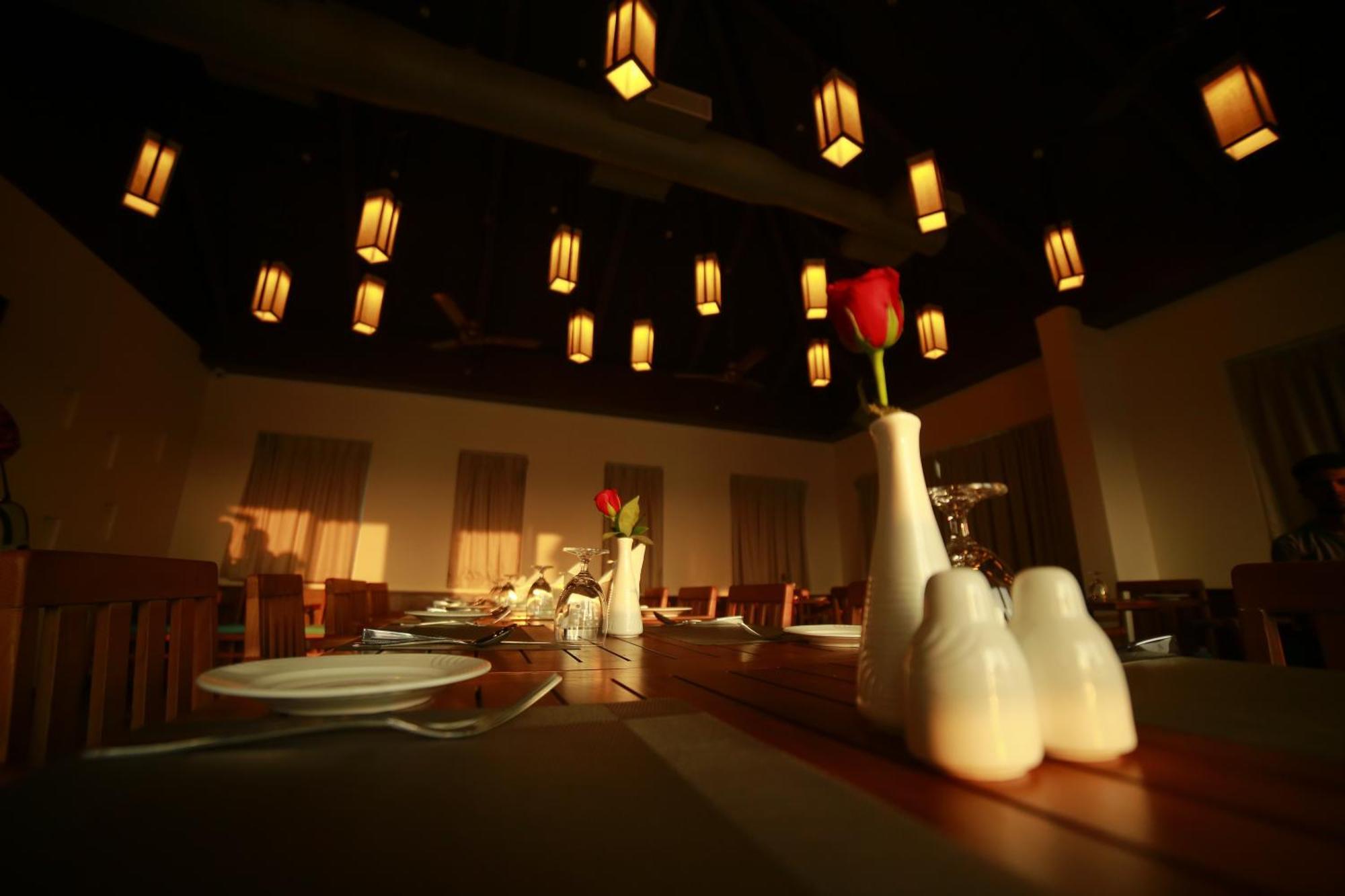 Vivin Luxury Suites Thiruvananthapuram Bagian luar foto